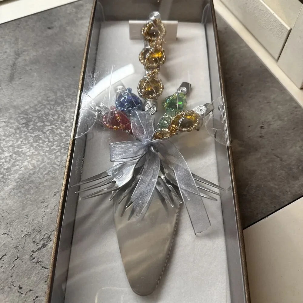 Wild Eye Designs Pie Server with Forks